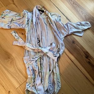 Silk robe size small